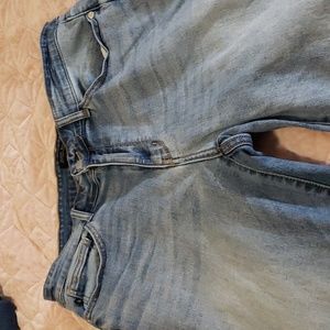 Judy blue light wash boyfriend jeans